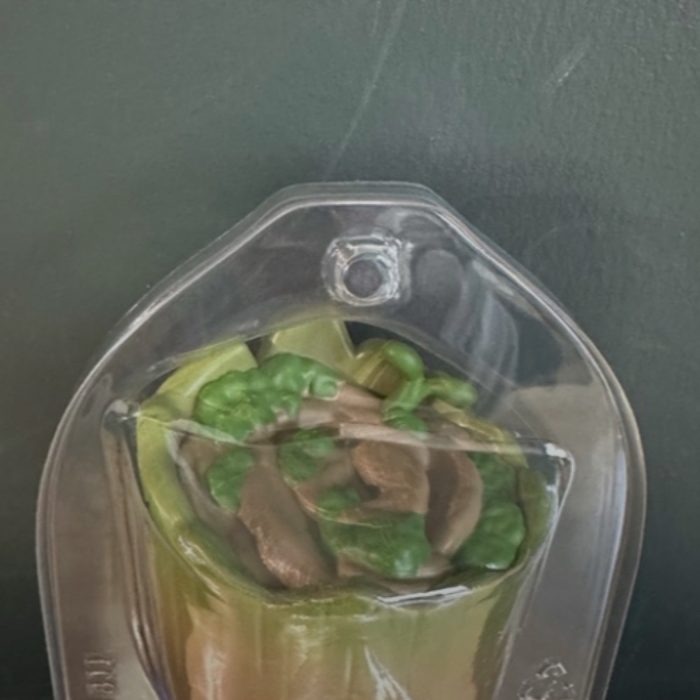 Funko soda 3 liter bottle Groot (NWT) - Picture 3 of 10